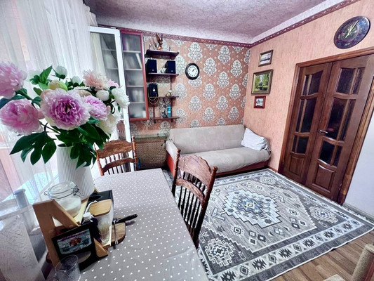 Продам трехкомнатную (3-комн.) квартиру, Металлургическая ул, 108к2, Ростов-на-Дону г