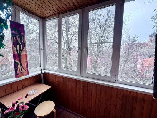 Продам трехкомнатную (3-комн.) квартиру, Металлургическая ул, 108к2, Ростов-на-Дону г