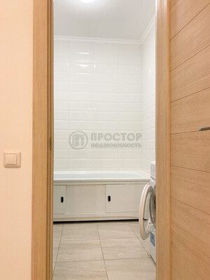 Продам двухкомнатную (2-комн.) квартиру, Береговой проезд, 1А, Москва г