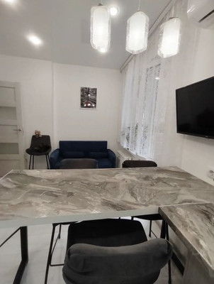 Продам двухкомнатную (2-комн.) квартиру, Ветеранов пр-кт, 179, Санкт-Петербург г