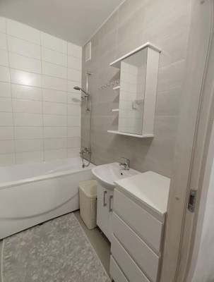 Продам двухкомнатную (2-комн.) квартиру, Ветеранов пр-кт, 179, Санкт-Петербург г