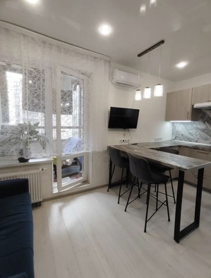 Продам двухкомнатную (2-комн.) квартиру, Ветеранов пр-кт, 179, Санкт-Петербург г