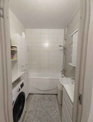 Продам двухкомнатную (2-комн.) квартиру, Ветеранов пр-кт, 179, Санкт-Петербург г