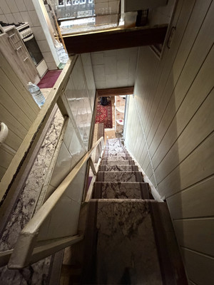 Продам трехкомнатную (3-комн.) квартиру, Парижской Коммуны ул, 13, Джанкой г