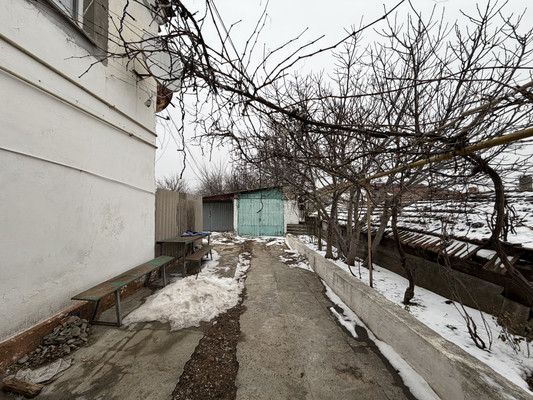 Продам трехкомнатную (3-комн.) квартиру, Парижской Коммуны ул, 13, Джанкой г