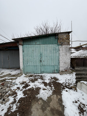 Продам трехкомнатную (3-комн.) квартиру, Парижской Коммуны ул, 13, Джанкой г