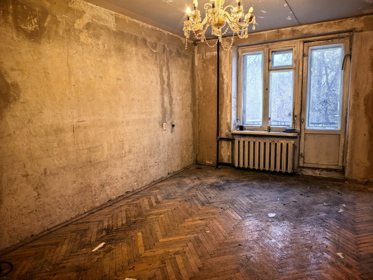 Продам трехкомнатную (3-комн.) квартиру, Дачный пр-кт, 38к1, Санкт-Петербург г