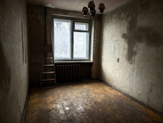 Продам трехкомнатную (3-комн.) квартиру, Дачный пр-кт, 38к1, Санкт-Петербург г