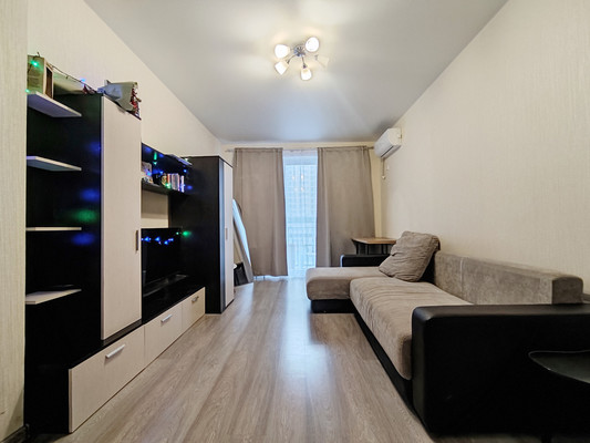 Продам однокомнатную (1-комн.) квартиру, Уральская ул, 75к1, Краснодар г