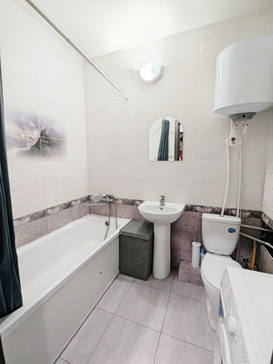 Продам однокомнатную (1-комн.) квартиру, Уральская ул, 75к1, Краснодар г