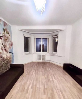 Продам многокомнатную квартиру, Киевская ул, 128, Калининград г