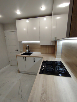 Продам однокомнатную (1-комн.) квартиру, Молодежная ул, 2в, Семеновка с