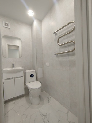 Продам однокомнатную (1-комн.) квартиру, Молодежная ул, 2в, Семеновка с