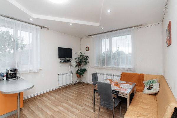 Продам дом, Уренгойская ул, 5, Ханты-Мансийск г, 0 км от города