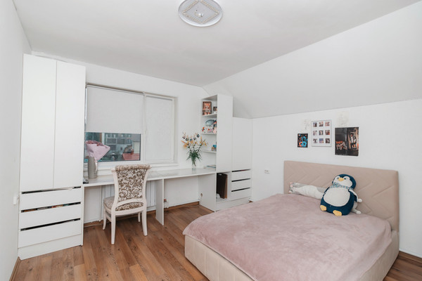 Продам дом, Уренгойская ул, 5, Ханты-Мансийск г, 0 км от города