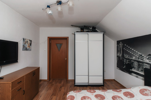 Продам дом, Уренгойская ул, 5, Ханты-Мансийск г, 0 км от города