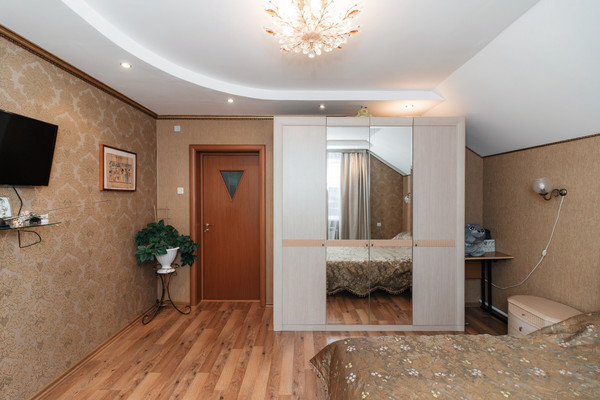 Продам дом, Уренгойская ул, 5, Ханты-Мансийск г, 0 км от города