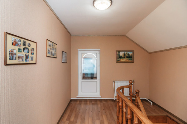 Продам дом, Уренгойская ул, 5, Ханты-Мансийск г, 0 км от города