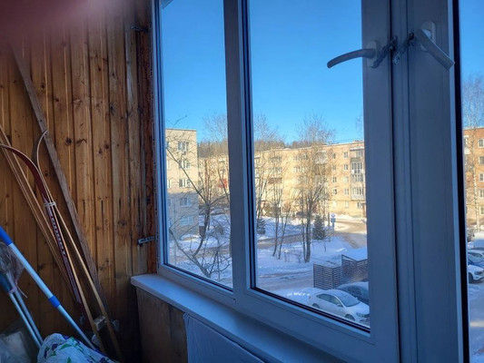 Продам двухкомнатную (2-комн.) квартиру, Коли Подрядчикова ул, 14, Гатчина г