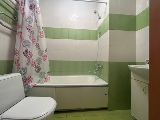 Продам однокомнатную (1-комн.) квартиру, 33к2, Горки-10 п