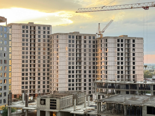 Продам трехкомнатную (3-комн.) квартиру, Т.Идарова ул, 174, Нальчик г