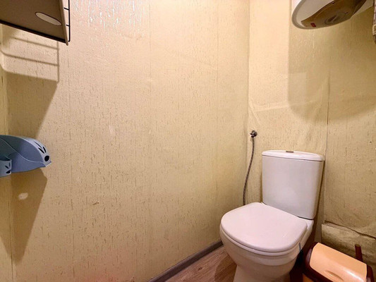 Продам трехкомнатную (3-комн.) квартиру, Генерала Родионова ул, 19, Симферополь г