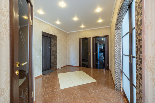 Продам двухкомнатную (2-комн.) квартиру, Ромашина ул, 58к2, Белые Берега рп