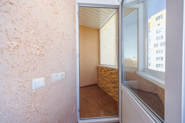 Продам двухкомнатную (2-комн.) квартиру, Ромашина ул, 58к2, Белые Берега рп