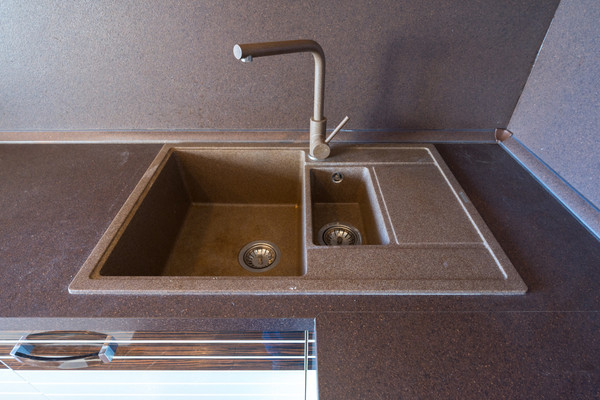 Продам двухкомнатную (2-комн.) квартиру, Ромашина ул, 58к2, Белые Берега рп