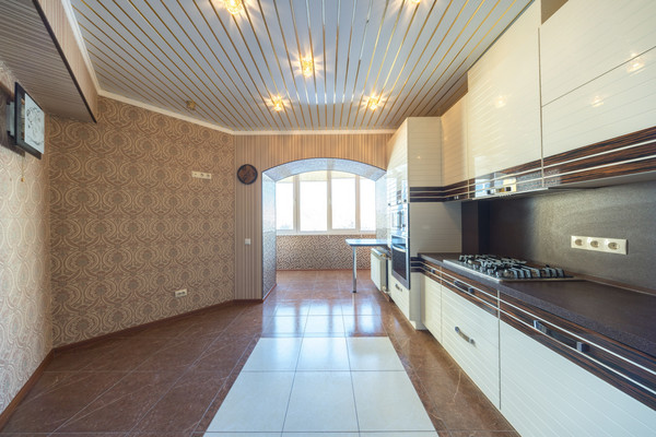 Продам двухкомнатную (2-комн.) квартиру, Ромашина ул, 58к2, Белые Берега рп