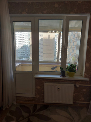 Продам трехкомнатную (3-комн.) квартиру, Нижняя ул, 19, Бугры п