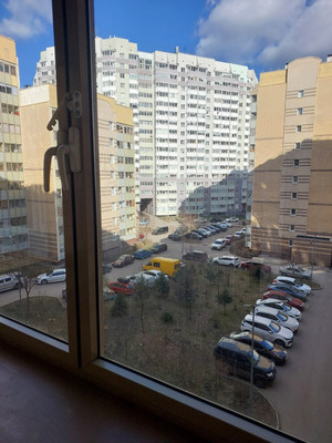 Продам трехкомнатную (3-комн.) квартиру, Нижняя ул, 19, Бугры п