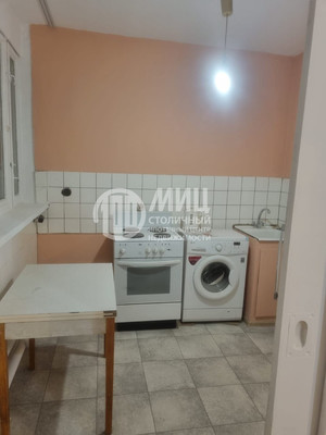 Продам трехкомнатную (3-комн.) квартиру, Обручева ул, 4к1, Москва г