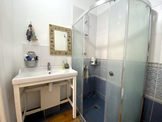 Продам трехкомнатную (3-комн.) квартиру, Межсанаторный проезд, 20к8, Анапа г