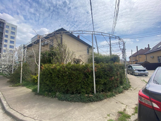 Продам трехкомнатную (3-комн.) квартиру, Межсанаторный проезд, 20к8, Анапа г