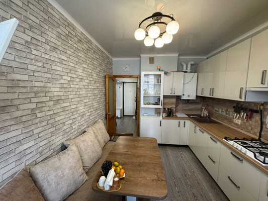 Продам однокомнатную (1-комн.) квартиру, Владимирская ул, 150, Анапа г