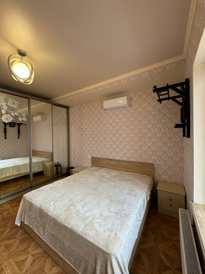 Продам двухкомнатную (2-комн.) квартиру, Краснодарская ул, 59, Анапа г