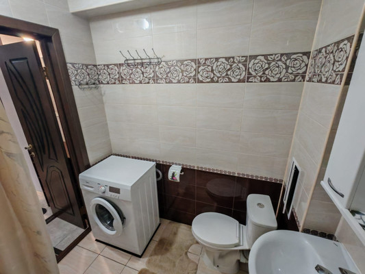 Продам однокомнатную (1-комн.) квартиру, Толстого ул, 111а, Анапа г