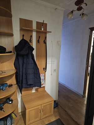 Продам однокомнатную (1-комн.) квартиру, Коминтерна ул, 33к2, Москва г