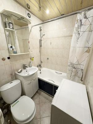 Продам однокомнатную (1-комн.) квартиру, Поклонная ул, 12, Москва г