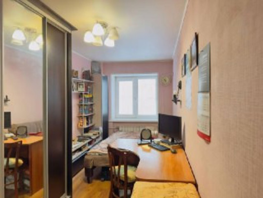 Продам двухкомнатную (2-комн.) квартиру, Войтовича ул, 4, Реутов г