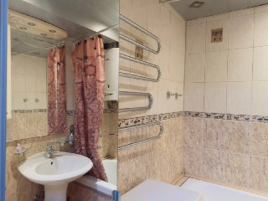 Продам двухкомнатную (2-комн.) квартиру, Войтовича ул, 4, Реутов г