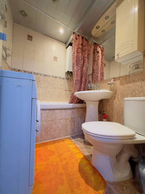 Продам двухкомнатную (2-комн.) квартиру, Войтовича ул, 4, Реутов г