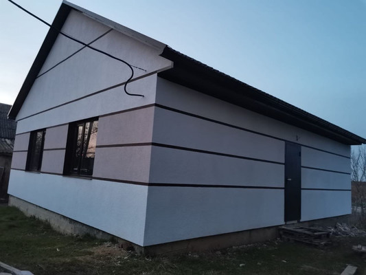 Продам дом, Школьная ул, 12а, Уташ п, 0 км от города