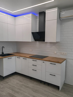 Продам двухкомнатную (2-комн.) квартиру, Супсехское ш, 4к1, Анапа г