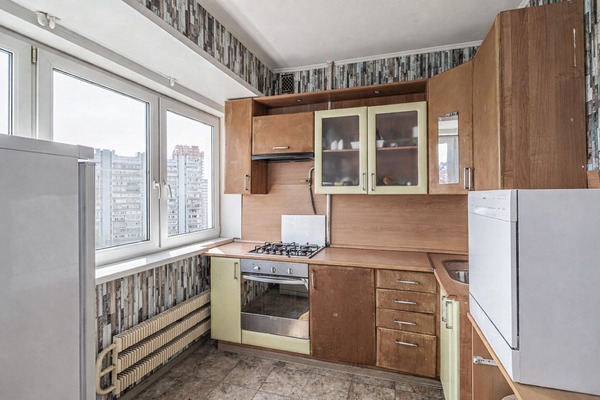 Продам трехкомнатную (3-комн.) квартиру, Ленинский пр-кт, 102, Москва г