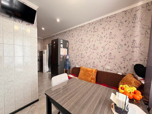 Продам однокомнатную (1-комн.) квартиру, Лермонтова ул, 16, Симферополь г