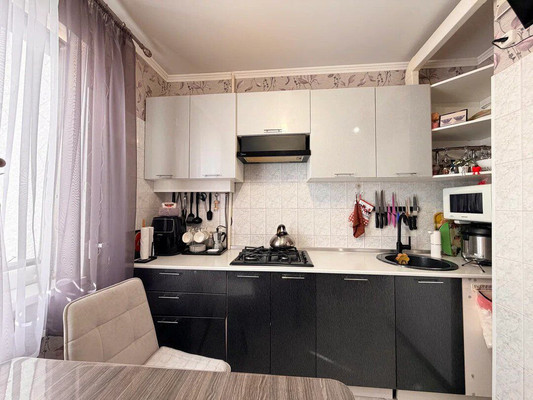 Продам однокомнатную (1-комн.) квартиру, Лермонтова ул, 16, Симферополь г