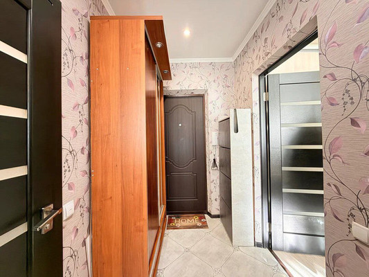 Продам однокомнатную (1-комн.) квартиру, Лермонтова ул, 16, Симферополь г