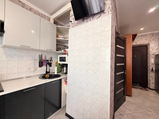 Продам однокомнатную (1-комн.) квартиру, Лермонтова ул, 16, Симферополь г